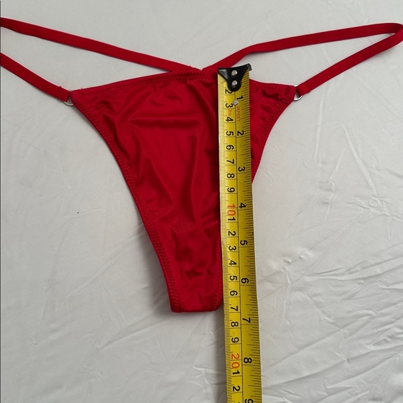 Victoria’s Secret Very Sexy red stretch satin v-string thong panty - Picture 4 of 11